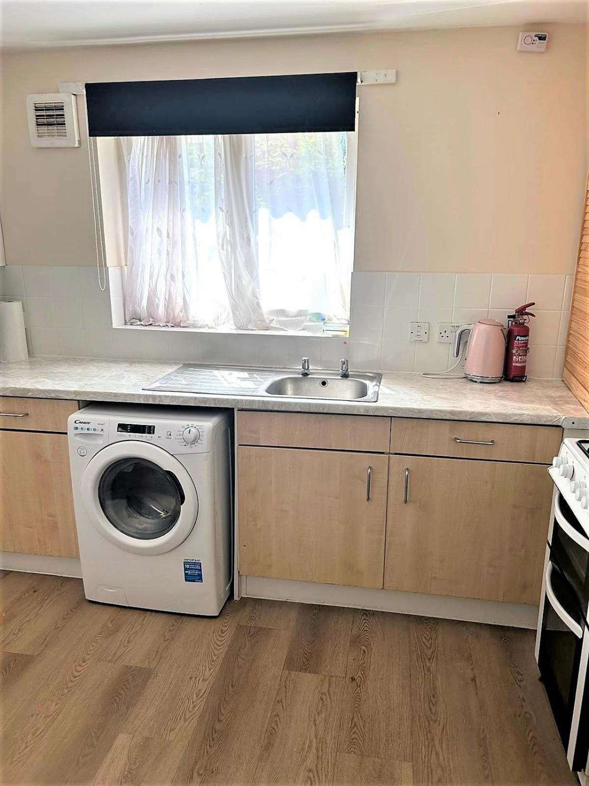 London Zone 2 Lovely 4 Bedroom Apartment - 3 Trowbridge Road Exteriér fotografie